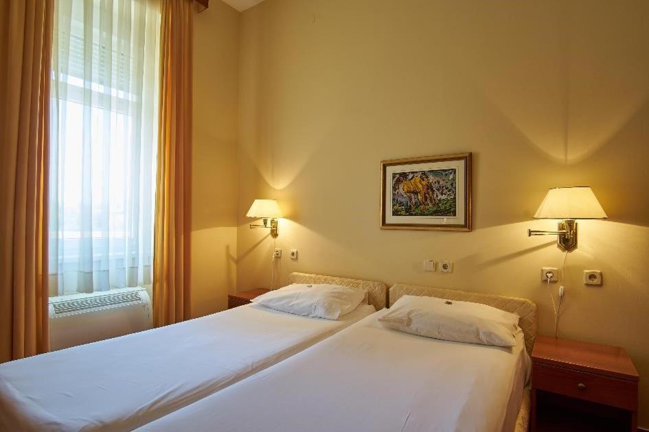Hotel Vila Ruzica- Glavna Zgrada I Depandanse Цриквеница Экстерьер фото