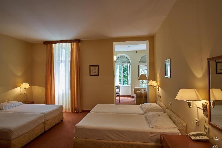 Hotel Vila Ruzica- Glavna Zgrada I Depandanse Цриквеница Экстерьер фото